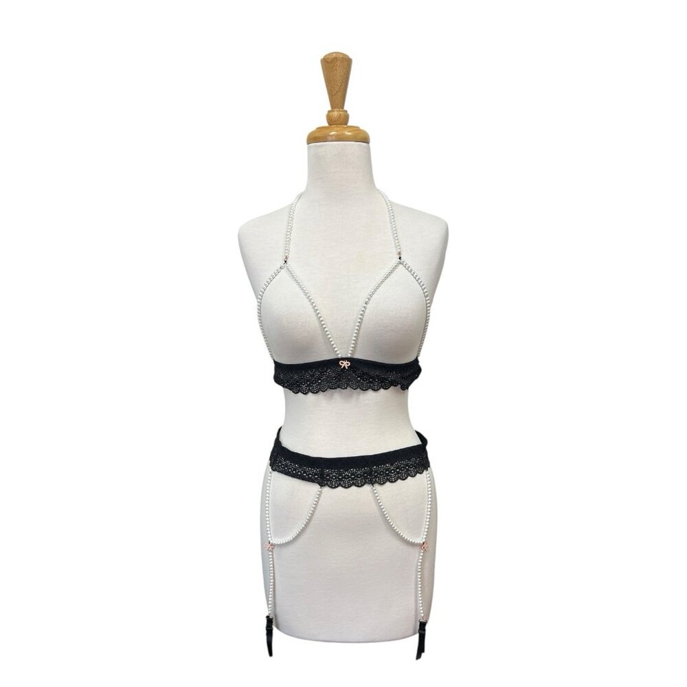 2 Piece Savage X Fenty Cupless Bralette and Garter Pearl Set One Size
